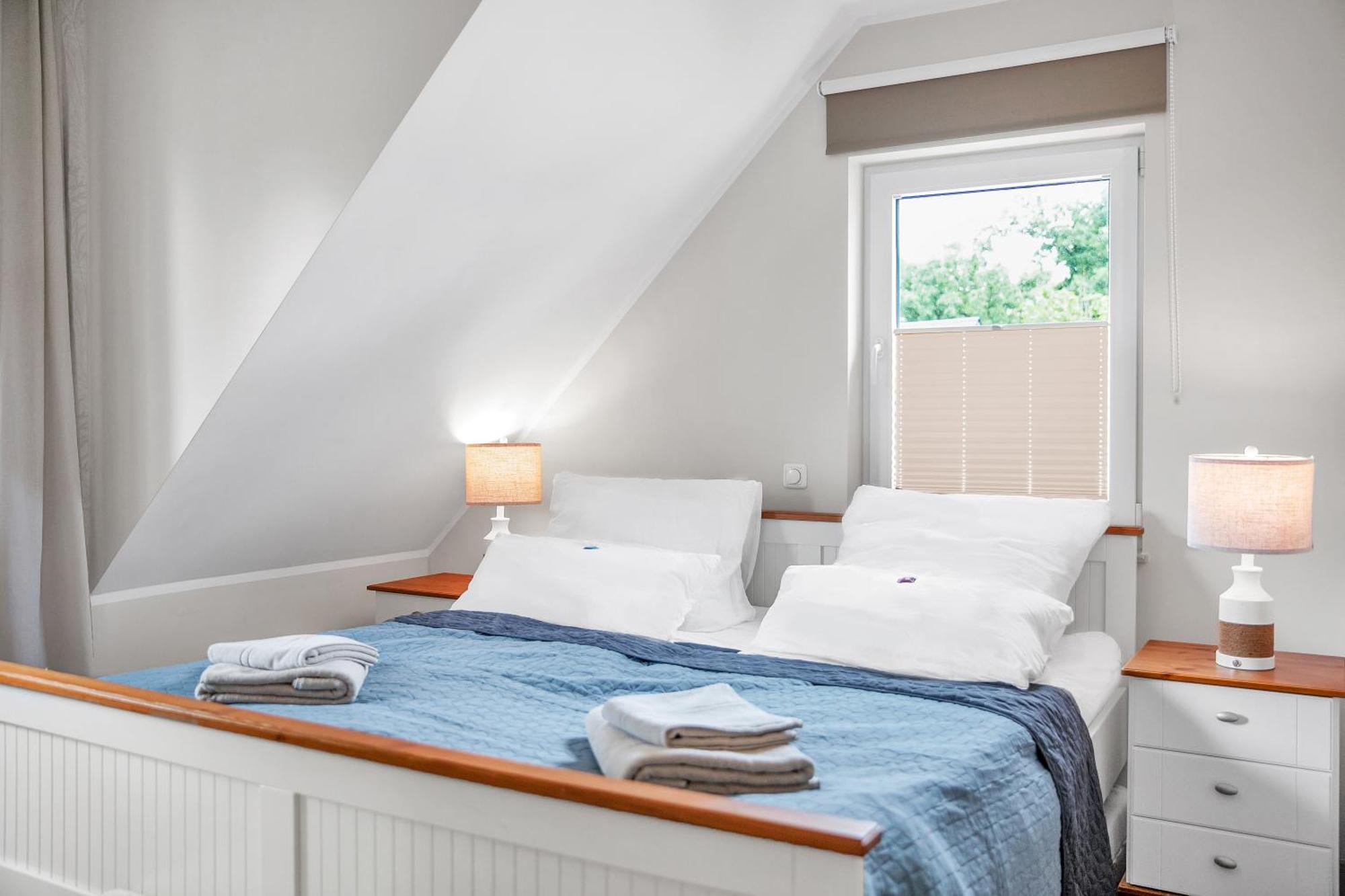 Hygge Apartments: Lakeside Retreat with Garden and Pet-Friendly Atmosphere Goehren-Lebbin Exterior photo
