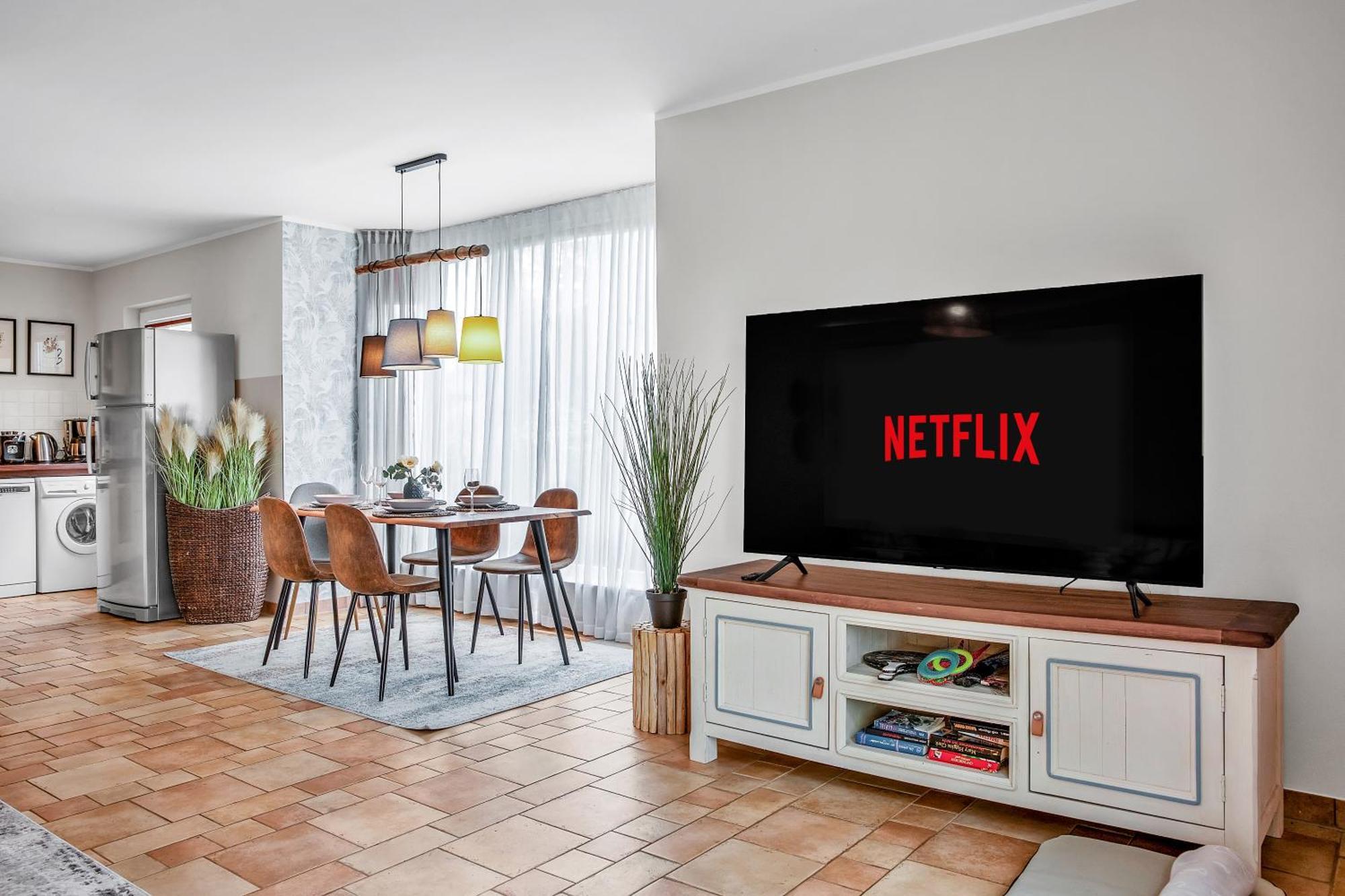 Hygge Apartments: Lakeside Retreat with Garden and Pet-Friendly Atmosphere Goehren-Lebbin Exterior photo